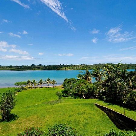 A Pousada Retreat Seaside Port Vila Exterior foto