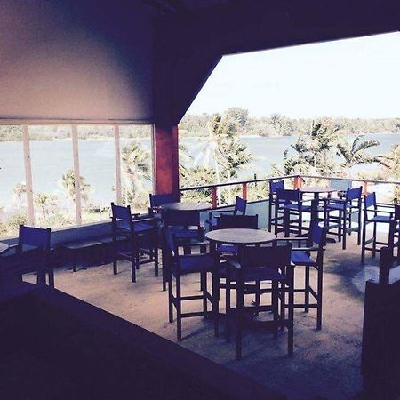 A Pousada Retreat Seaside Port Vila Exterior foto