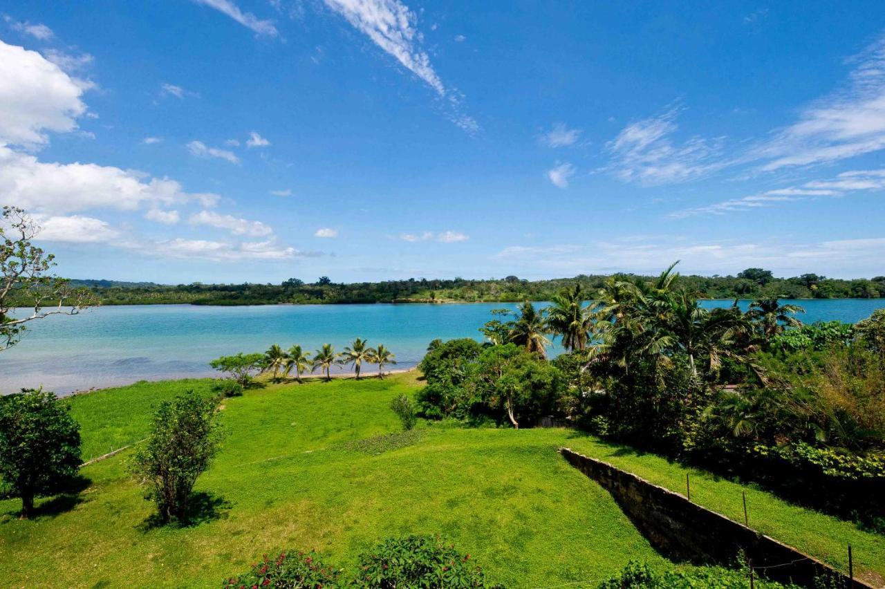 A Pousada Retreat Seaside Port Vila Exterior foto